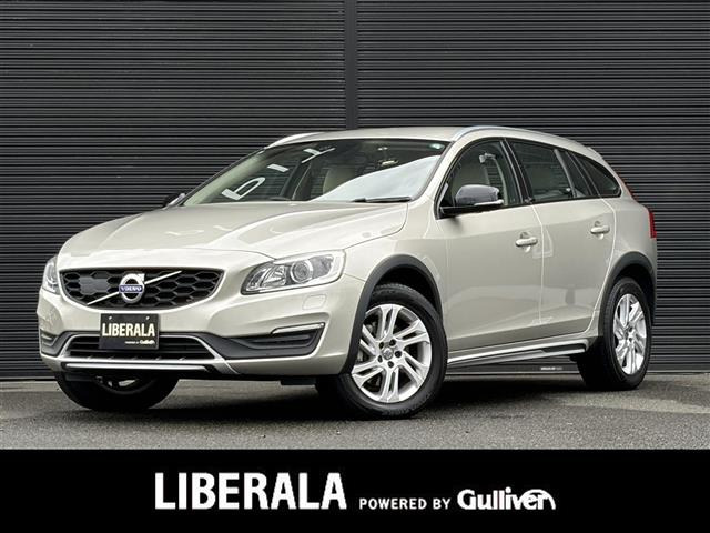 V60クロスカントリーD4 SE ディーゼル