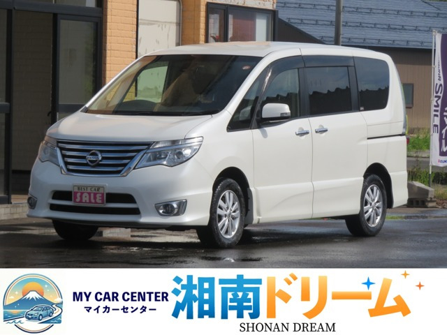 セレナ2.0 ハイウェイスター Vセレクション+Safety 4WD