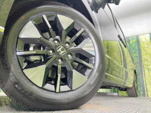 �y�����A���~�z�C�[���z�O�ςɃ}�b�`���������A���~�z�C�[���𑕒����Ă���܂��B�e��ЊO�A���~�z�C�[����A�X�^�b�h���X�^�C�����戵�����Ă���܂��B���񂲑��k����������