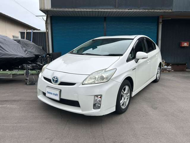 プリウス1.8 S