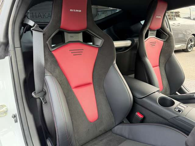 NISMO��p�`���[�j���ORECARO���X�|�[�c�V�[�g(�X���C�h�A���N���C�j���O�A�^�]��/�����)
