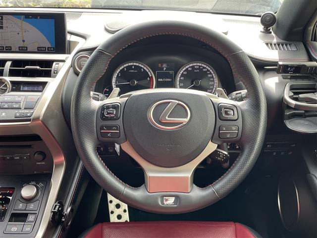 NX200t Fスポーツ 4WD