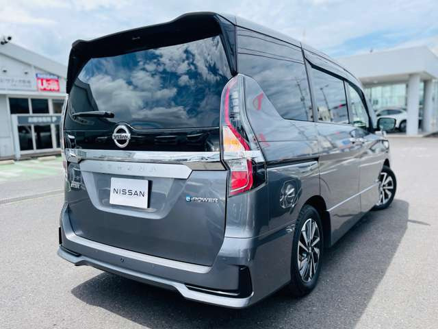セレナ1.2 e-POWER ハイウェイスターV