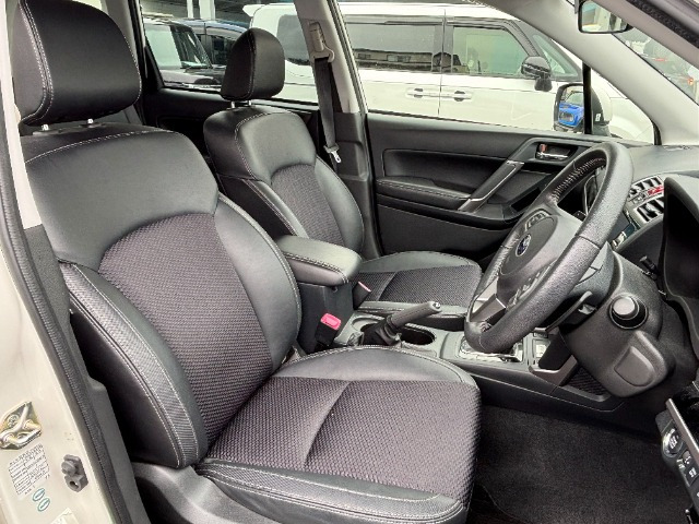 フォレスター2.0 XT アイサイト 4WD