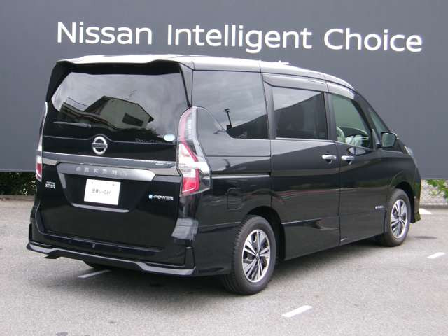セレナ1.2 e-POWER ハイウェイスターV