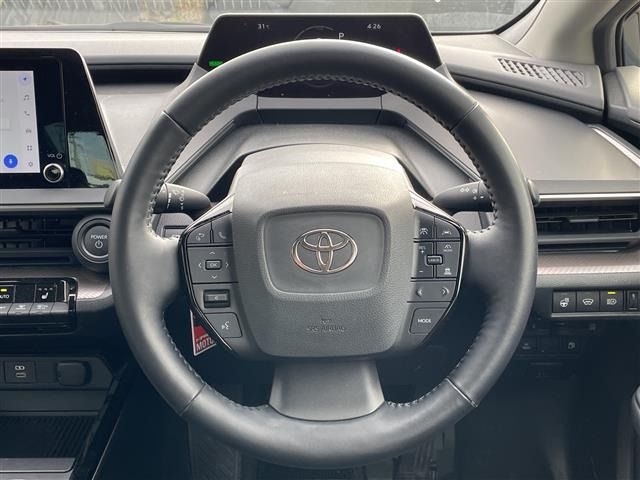プリウス1.8 U E-Four 4WD