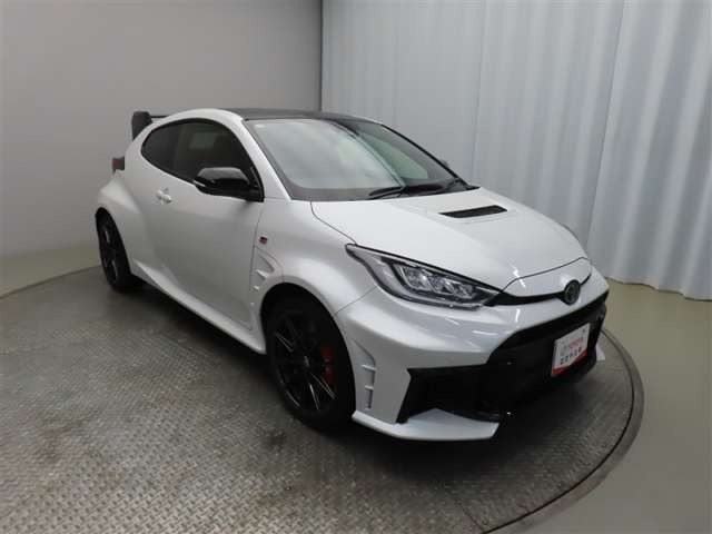 GRヤリス1.6 RZ ハイ パフォーマンス + エアロ パフォーマンス パッケージ GR-DAT 4WD