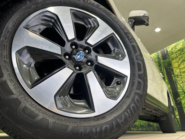 �y����17�C���`�A���~�z�C�[���z�O�ςɃ}�b�`���������A���~�z�C�[���𑕒����Ă���܂��B�e��ЊO�A���~�z�C�[����A�X�^�b�h���X�^�C�����戵�����Ă���܂��B���񂲑��k����������