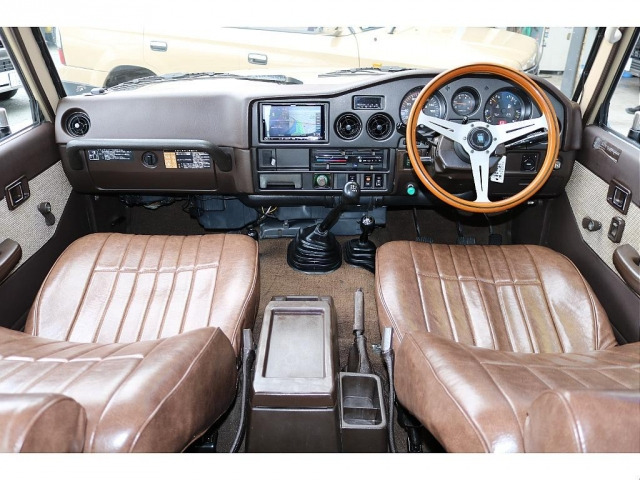 ランドクルーザー604.0 GX ディーゼル 4WD