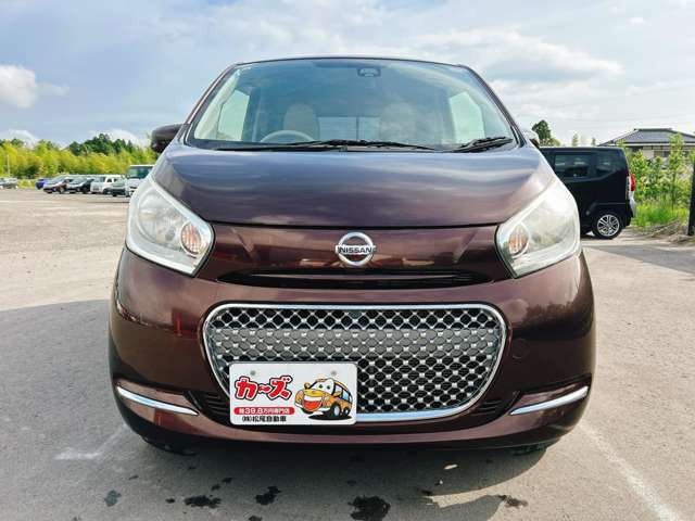 お客様のご予算帯に合わせたお車を常時100台以上取り揃えています!当社のスタッフがお客様のお車選びをしっかりサポートしご提案させていただきます!