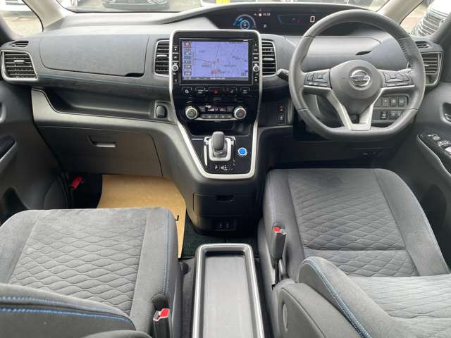 セレナ1.2 e-POWER AUTECH