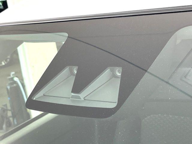 �y�X�}�[�g�A�V�X�g�z���s���ɑO���̎ԗ�����F�����A�Փ˂������Ȏ��͌x��ƃu���[�L�ŏՓˉ���Ɣ�Q�y�����A�V�X�g�B�����S�Ƀh���C�u�����y���݂��������܂��B
