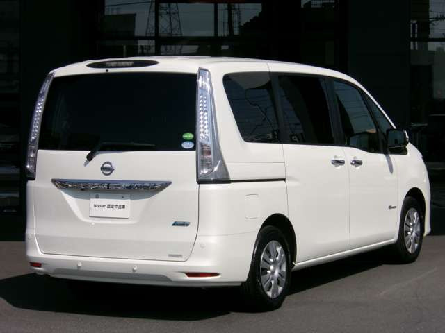 セレナ2.0 20X Vセレクション+Safety S-HYBRID