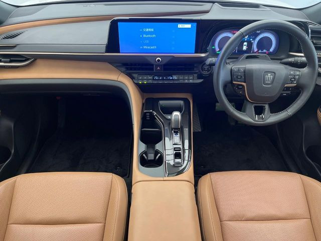 クラウンスポーツ2.5 Z E-Four 4WD