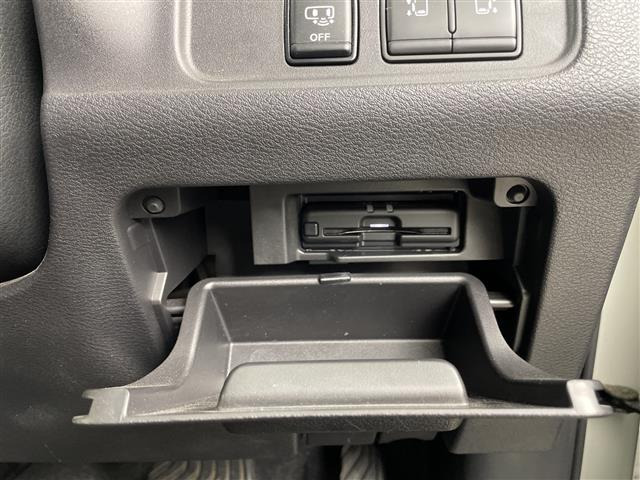 セレナ1.2 e-POWER ハイウェイスターV