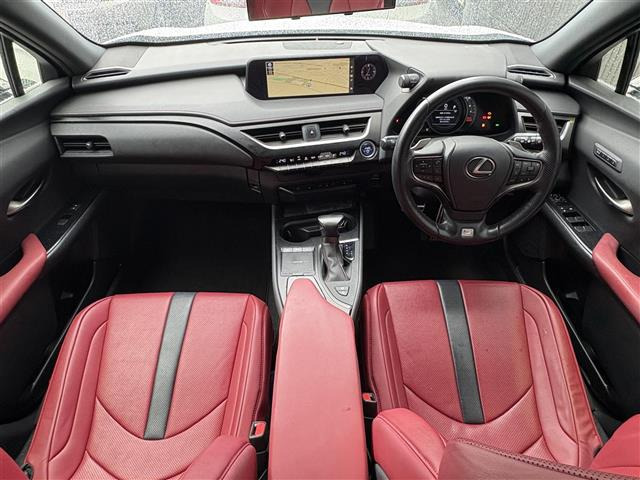 UX250h Fスポーツ