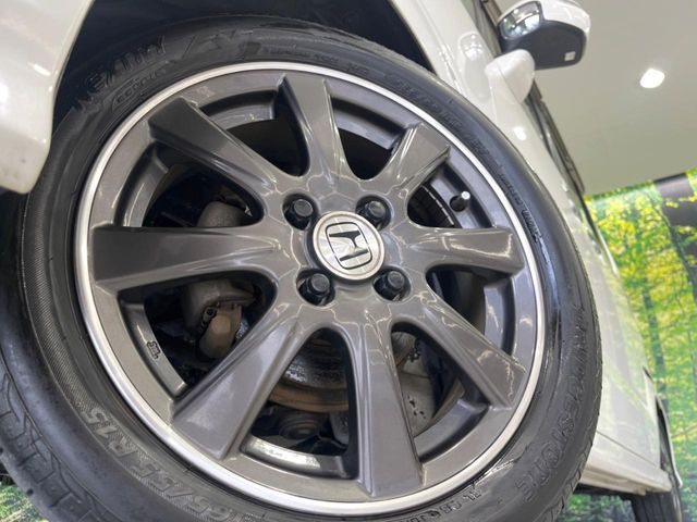 �y����15�C���`�A���~�z�C�[���z�O�ςɃ}�b�`���������A���~�z�C�[���𑕒����Ă���܂��B�e��ЊO�A���~�z�C�[����A�X�^�b�h���X�^�C�����戵�����Ă���܂��B���񂲑��k����������