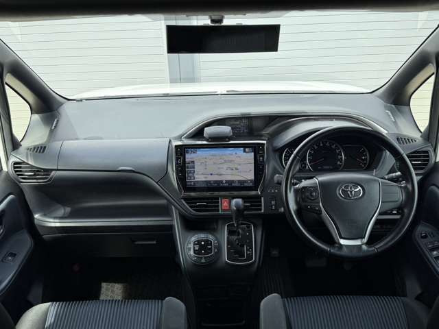 ヴォクシー2.0 ZS 煌 4WD