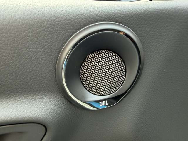 JBL�v���~�A���T�E���h(12�X�s�[�J�[)�B
