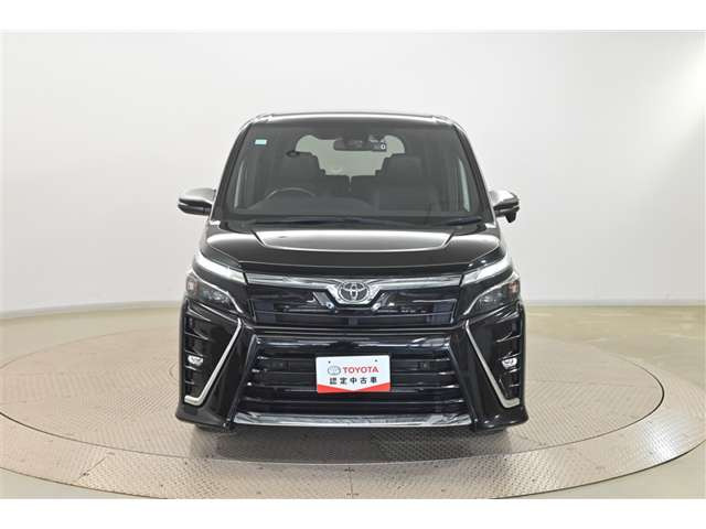 ヴォクシー2.0 ZS 煌III 4WD