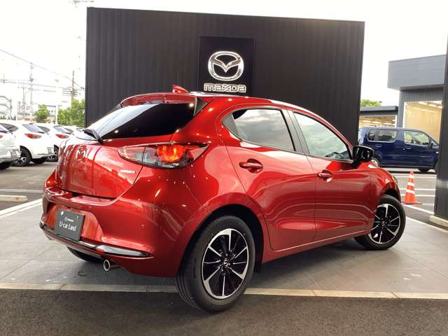 MAZDA2