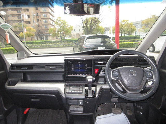 ステップワゴン1.5 スパーダ ホンダ センシング