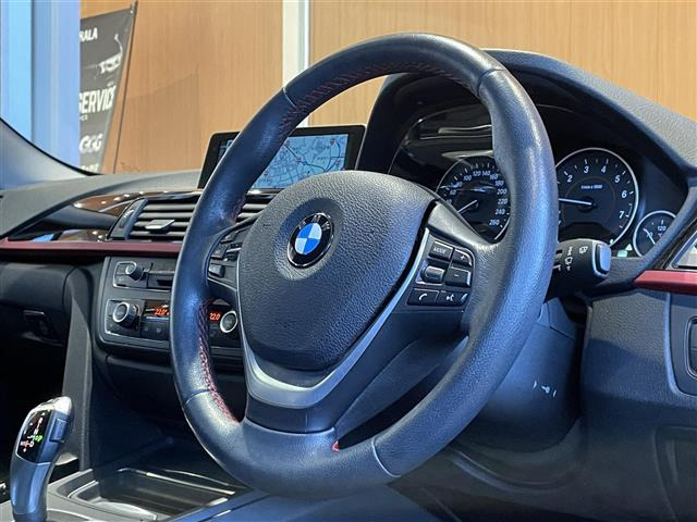 3シリーズセダン320i スポーツ