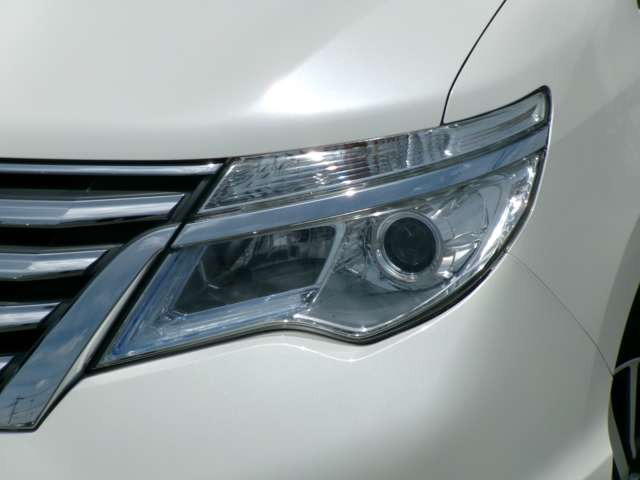 セレナ2.0 ハイウェイスター Vセレクション+Safety S-HYBRID