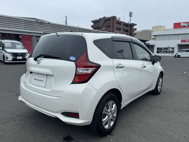 ノート1.2 X FOUR 4WD