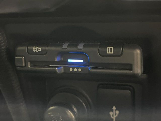 【ETC】高速道路の料金所をストレスなく通過!話題のスポットやサービスエリアに多い「スマートIC」利用時は必須のアイテムです。当店でセットアップを実施、ご納車当日からすぐにご利用いただけます!