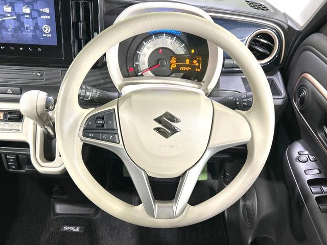 �y�X�e�A�����O�X�C�b�`�z�^�]���A�O������ڐ������炷���ƂȂ��A�I�[�f�B�I���̑��삪�\�ȕ֗��@�\!���S&���K�ȃh���C�u�����o���Ă���܂���