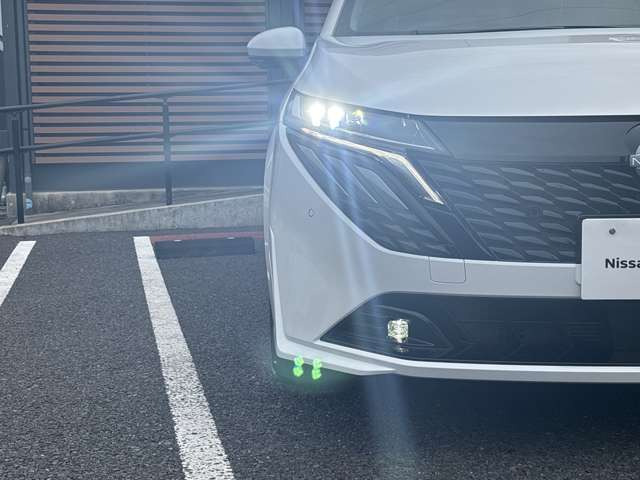ノートオーラ1.2 G レザーエディション
