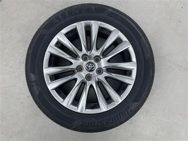 ハリアー2.5 ハイブリッド E-Four プレミアム 4WD