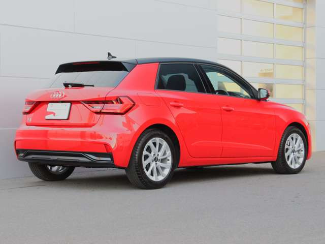 A1スポーツバック25 TFSI アドバンスド