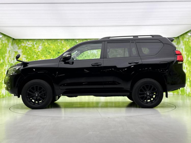 ランドクルーザープラド2.7 TX Lパッケージ マットブラック エディション 4WD