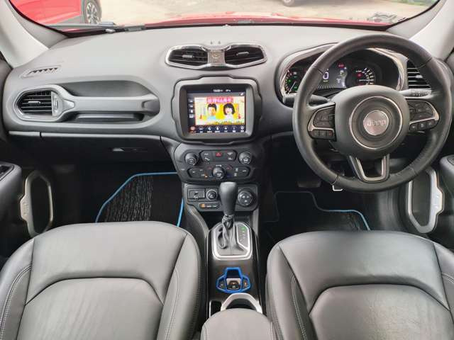 レネゲードリミテッド 4xe 4WD