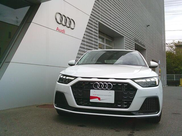 A1スポーツバック25 TFSI アドバンスド
