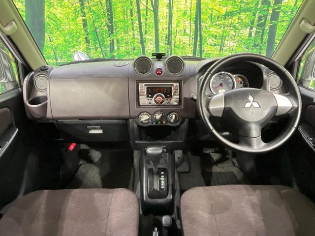 パジェロミニエクシード 4WD