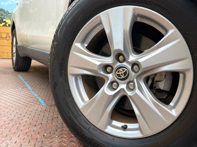 �y����17�C���`�A���~�z�C�[���z�O�ςɃ}�b�`���������A���~�z�C�[���𑕒����Ă���܂��B�e��ЊO�A���~�z�C�[����A�X�^�b�h���X�^�C�����戵�����Ă���܂��B���񂲑��k����������