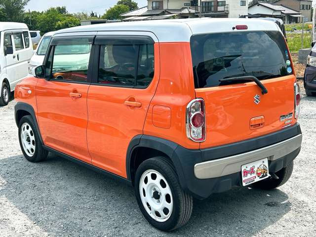 ���X�ł͌y�����Ԃ��畁�ʎԂ܂ŕ��L���I�[�����[�J�[�̎Ԏ�E�F�E�O���[�h��L�x�ɑ����Ă���܂��B