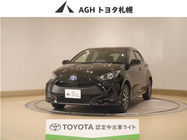 ヤリス1.5 ハイブリッド X E-Four 4WD