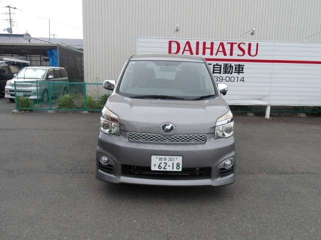 ヴォクシー2.0 ZS 煌III 4WD