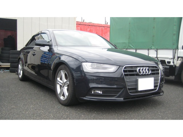 A42.0 TFSI クワトロ 4WD