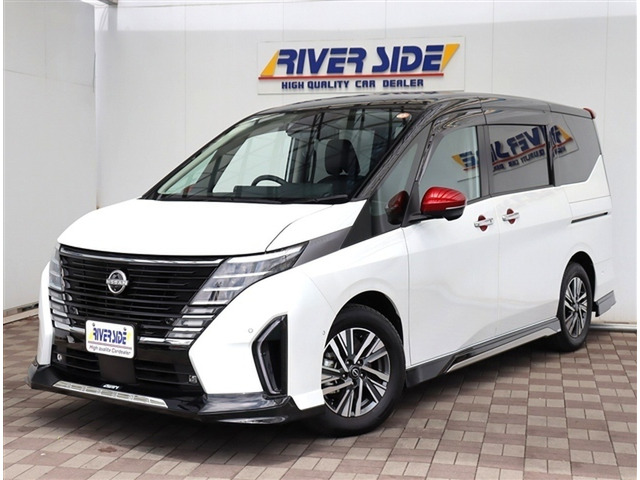 セレナ1.4 e-POWER ルキシオン