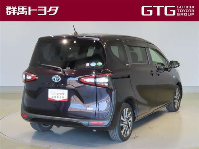 シエンタハイブリッド 1.5 G クエロ
