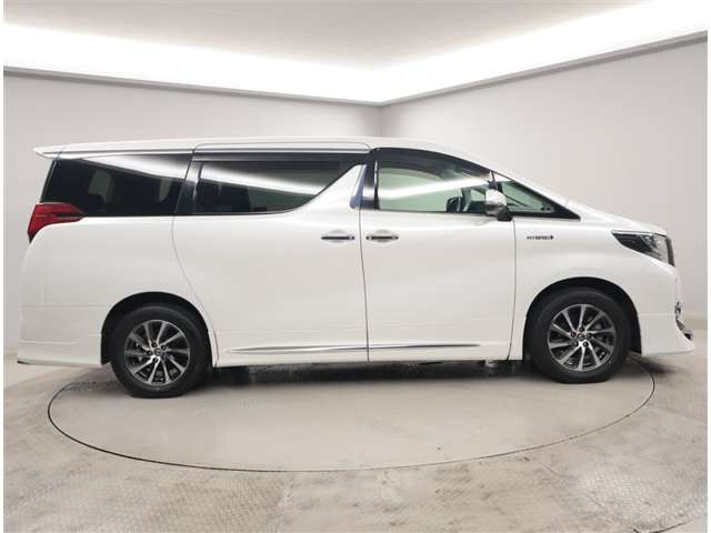 アルファードハイブリッド 2.5 SR E-Four 4WD