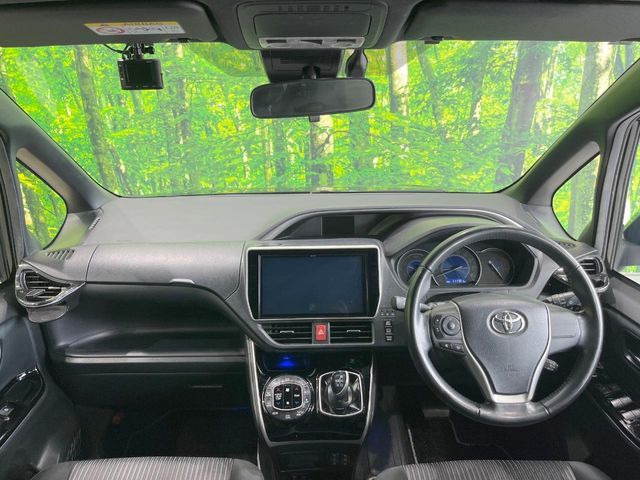 ヴォクシー1.8 ハイブリッド ZS 煌II