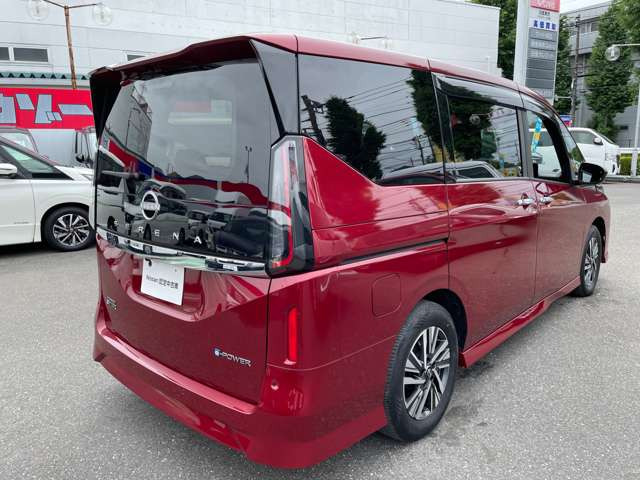 セレナ1.4 e-POWER ハイウェイスターV
