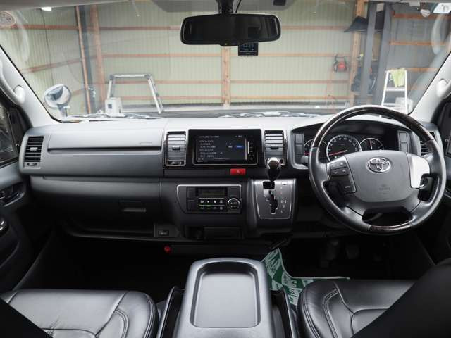 ハイエースバン3.0 スーパーGL ダークプライム ロング ディーゼル 4WD