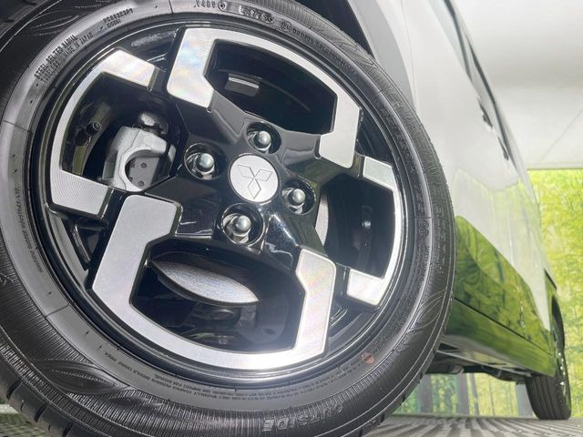 �y�����A���~�z�C�[���z�O�ςɃ}�b�`���������A���~�z�C�[���𑕒����Ă���܂��B�e��ЊO�A���~�z�C�[����A�X�^�b�h���X�^�C�����戵�����Ă���܂��B���񂲑��k����������